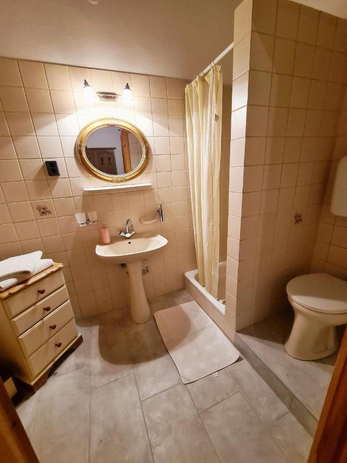 Agas Vendeghaz Hotel Csopak Kültér fotó